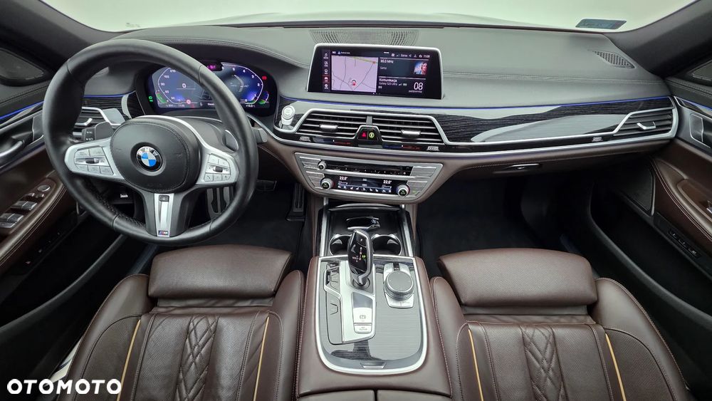 BMW Seria 7 - 28
