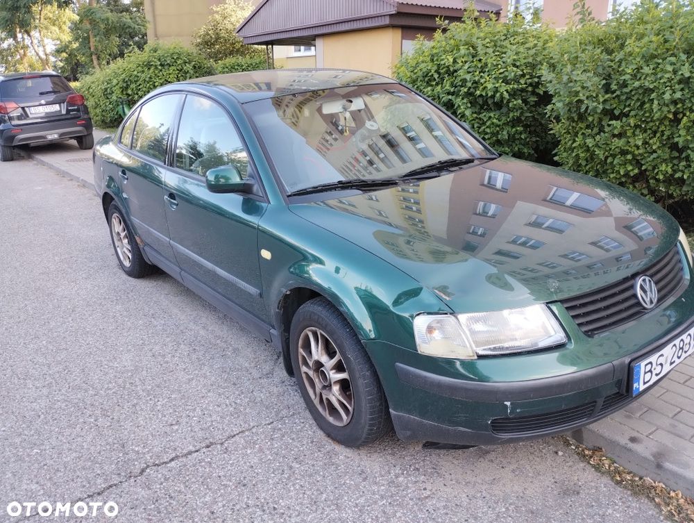 Volkswagen Passat - 4