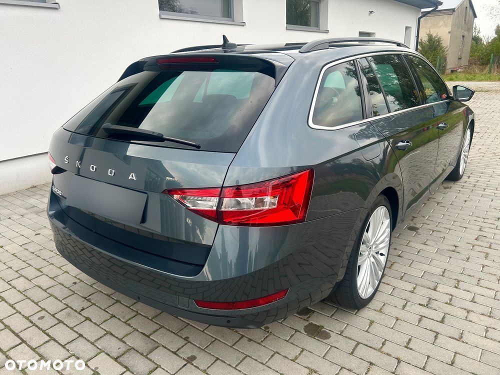 Skoda Superb 2.0 TDI DSG Ambition - 10