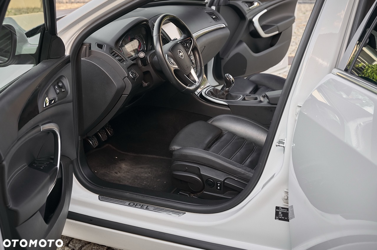 Opel Insignia - 24