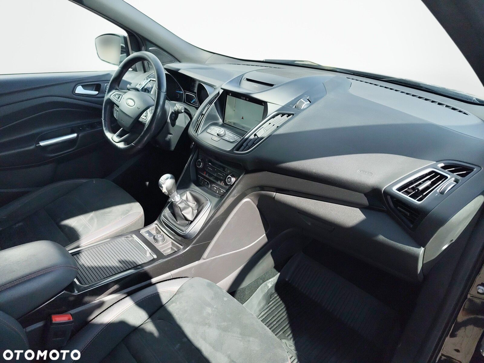 Ford Kuga - 18