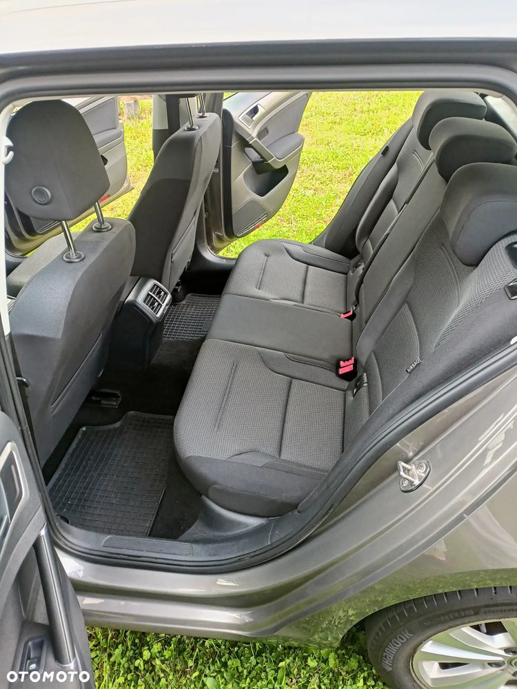 Volkswagen Golf 1.6 TDI BlueMotion Trendline - 11