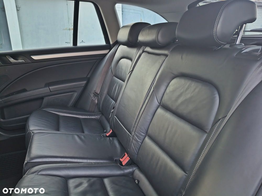 Skoda Superb 2.0 TDI Exclusive - 35