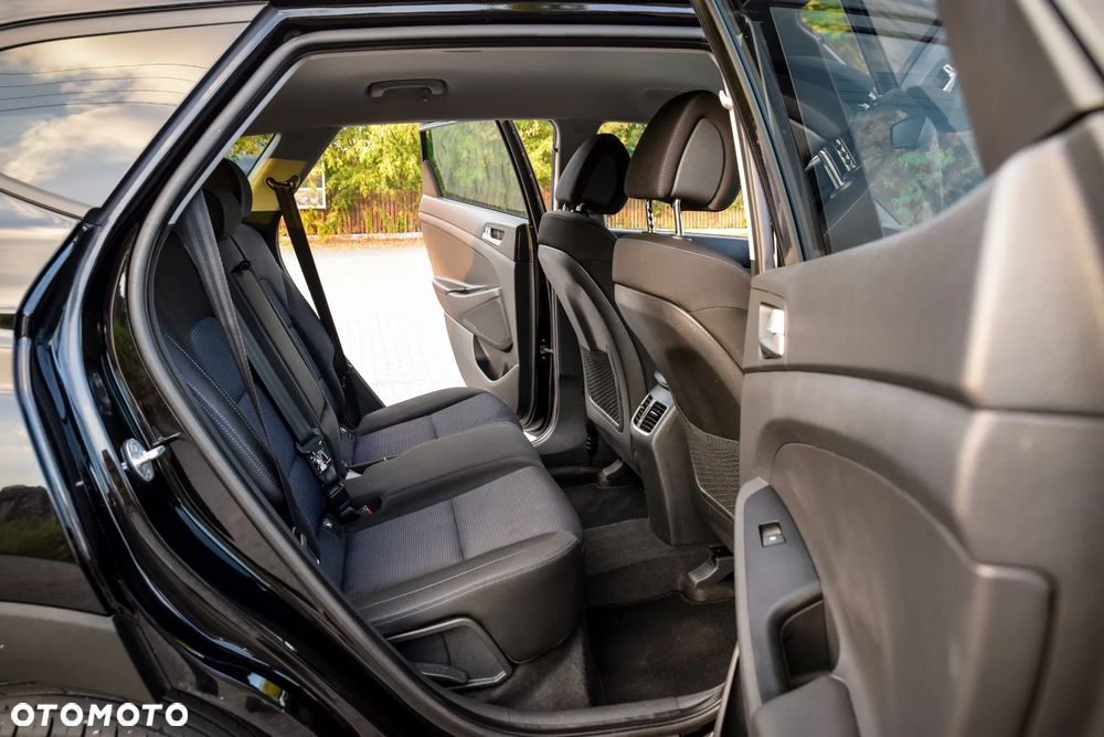 Hyundai Tucson 1.6 GDI BlueDrive Style 2WD - 30