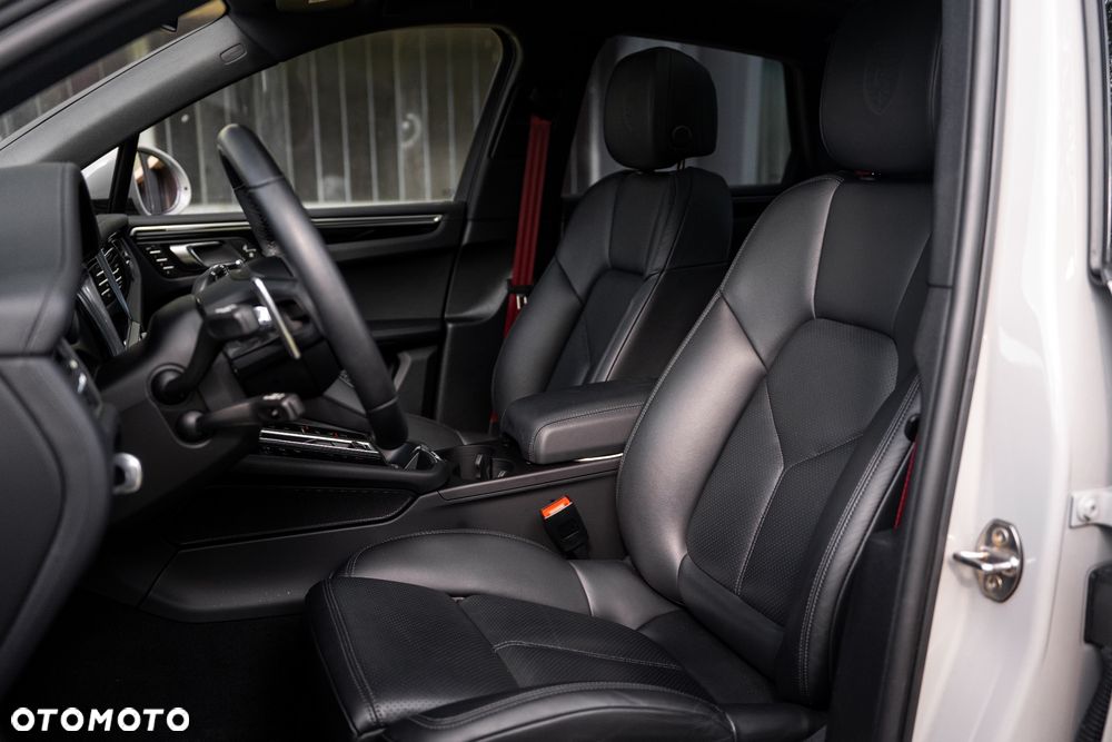 Porsche Macan S - 16