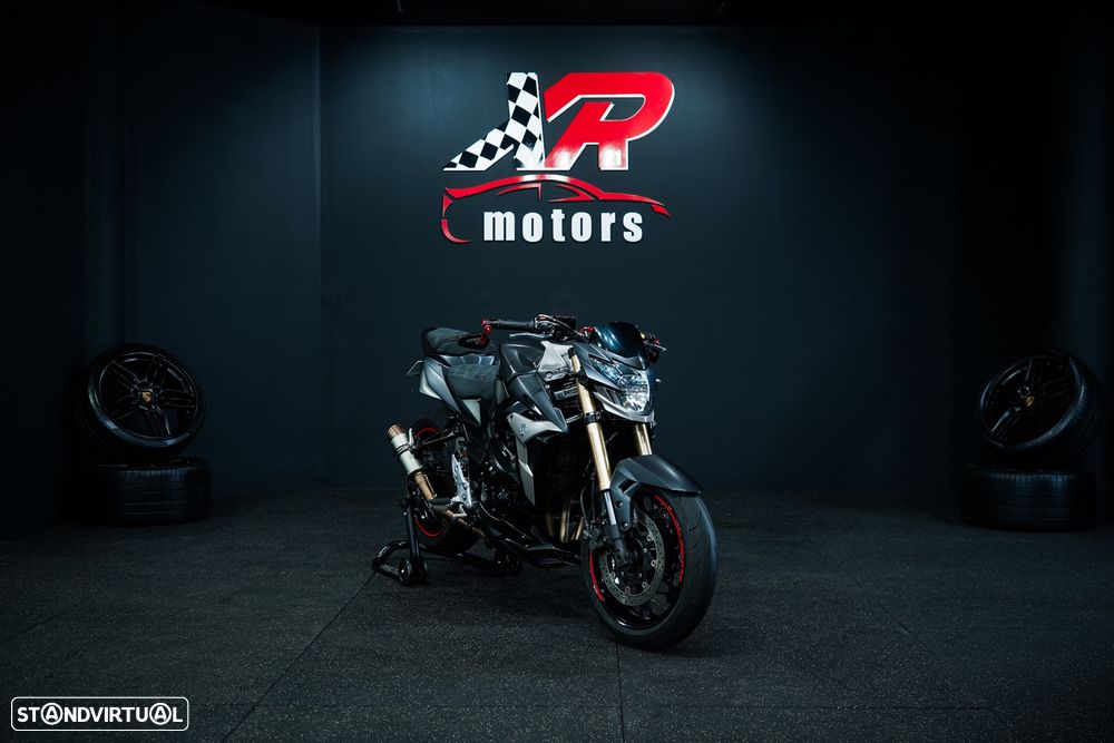 Suzuki GSR Edição Limitada Freegun - 1