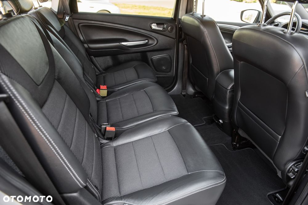 Ford S-Max 2.0 TDCi DPF Titanium X - 26