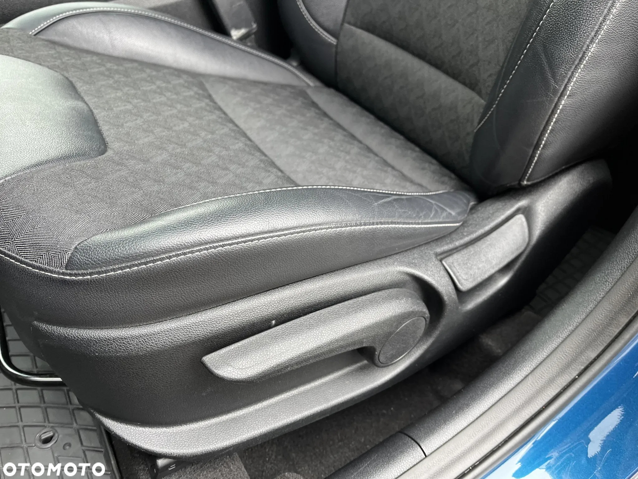 Kia Niro 1.6 GDI Hybrid L - 12