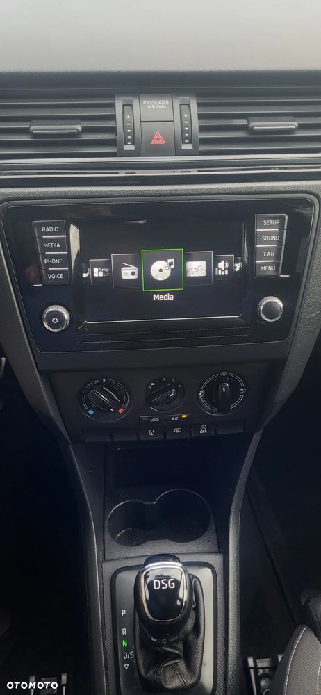 Skoda RAPID 1.4 TSI DSG Style - 18