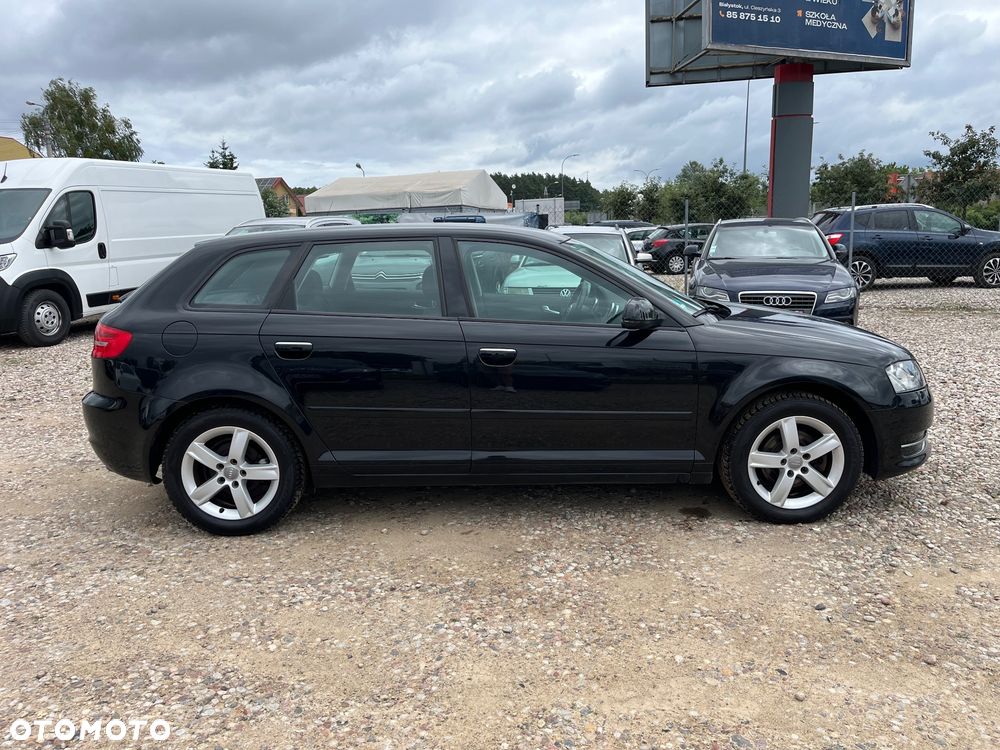 Audi A3 Sportback 1.6 Attraction - 27