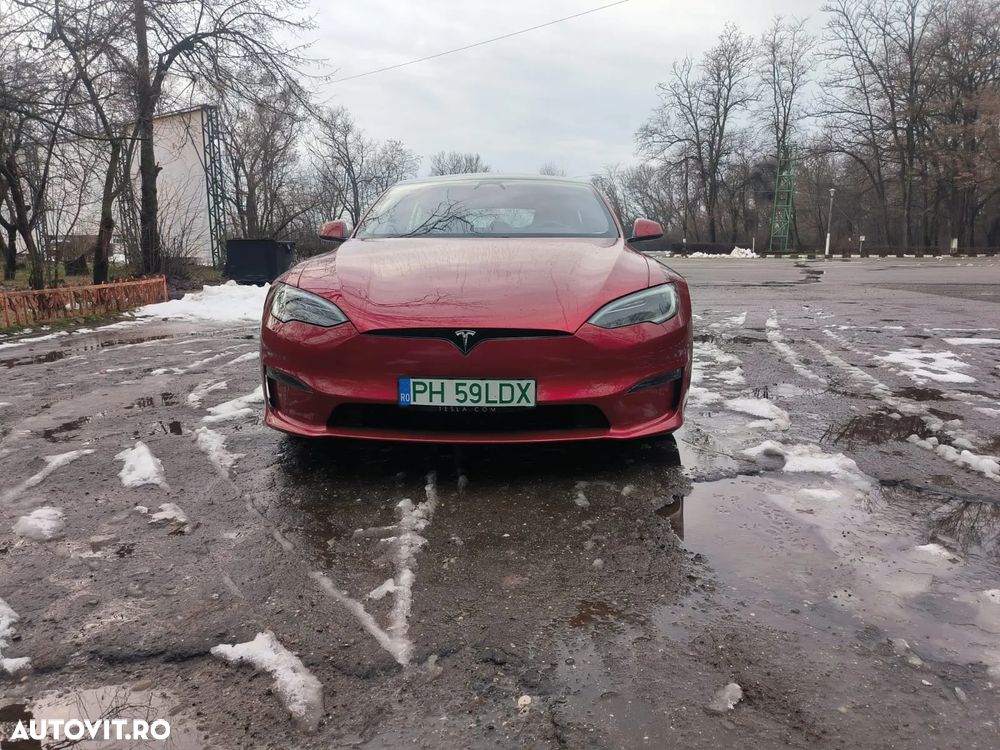 Tesla Model S - 3