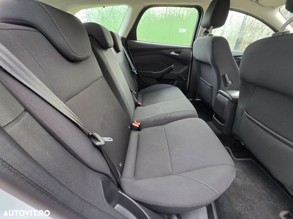 Ford Focus 1.5 EcoBlue Connected - 11