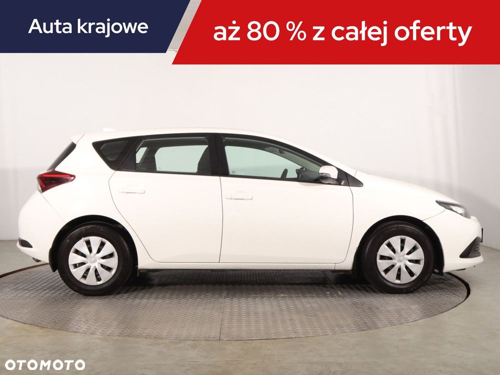 Toyota Auris - 8