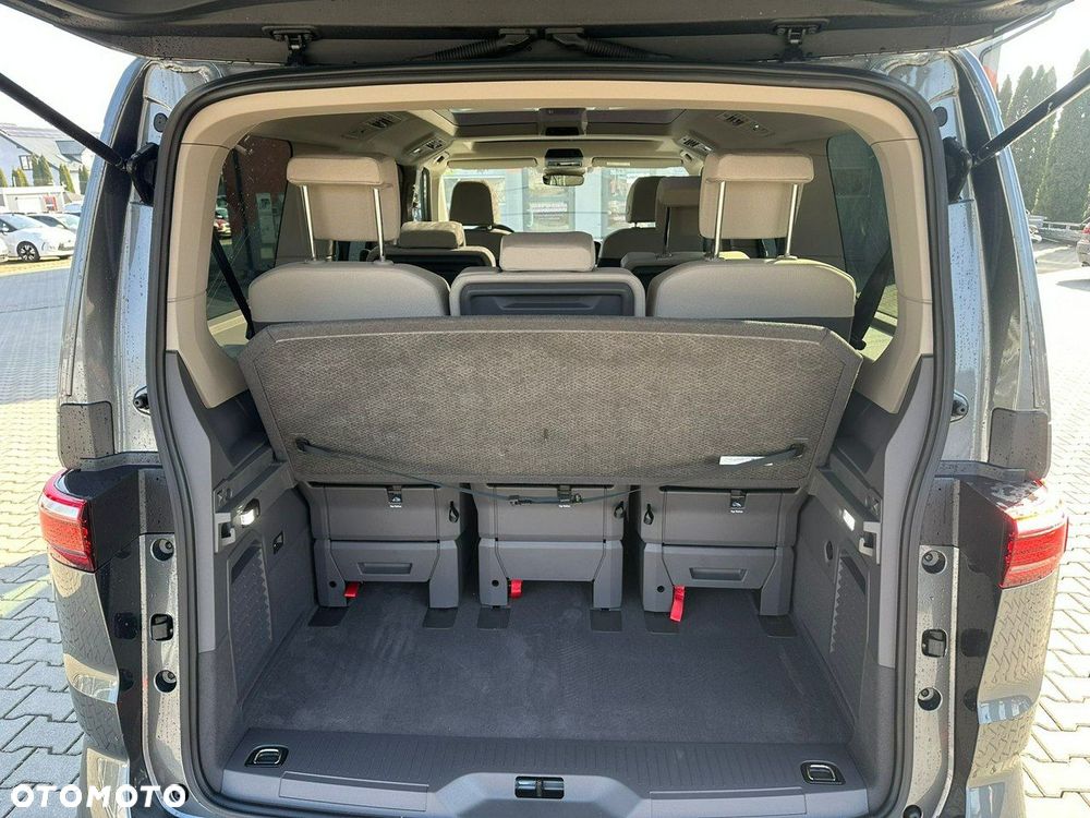 Volkswagen Multivan - 24