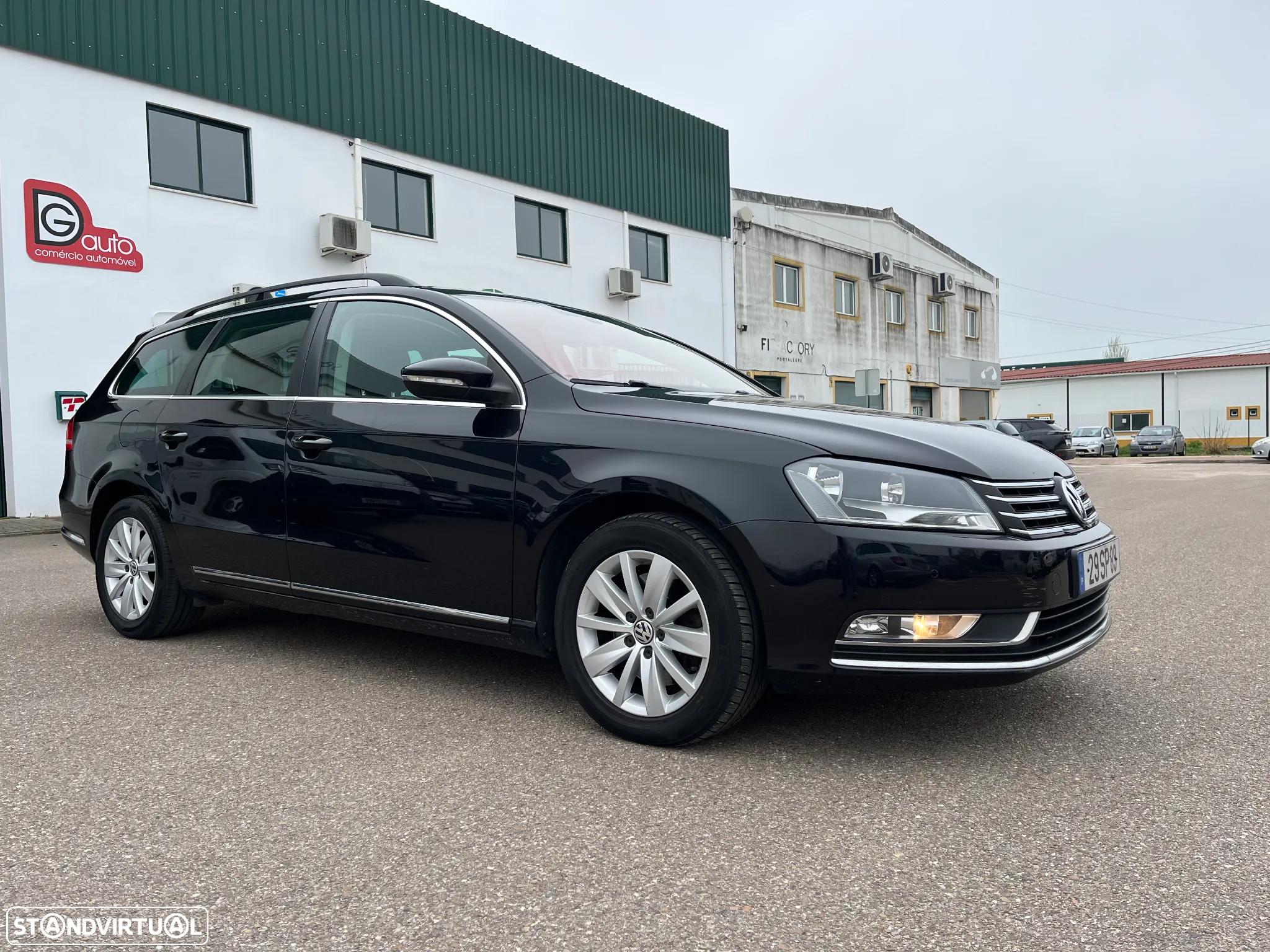 VW Passat Variant 1.6 TDI BlueMotion Highline - 8