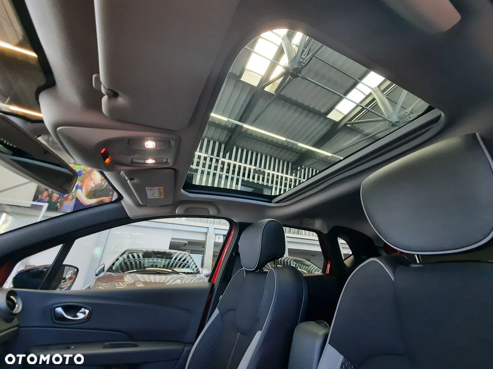 Renault Captur (ENERGY) TCe 90 BOSE EDITION - 29
