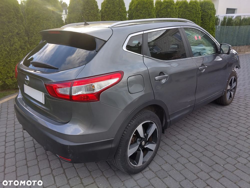 Nissan Qashqai 1.6 DCi Xtronic TEKNA - 5