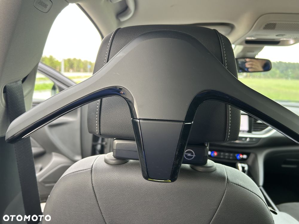 Opel Insignia - 12