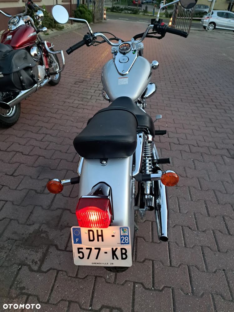 Suzuki Intruder - 8