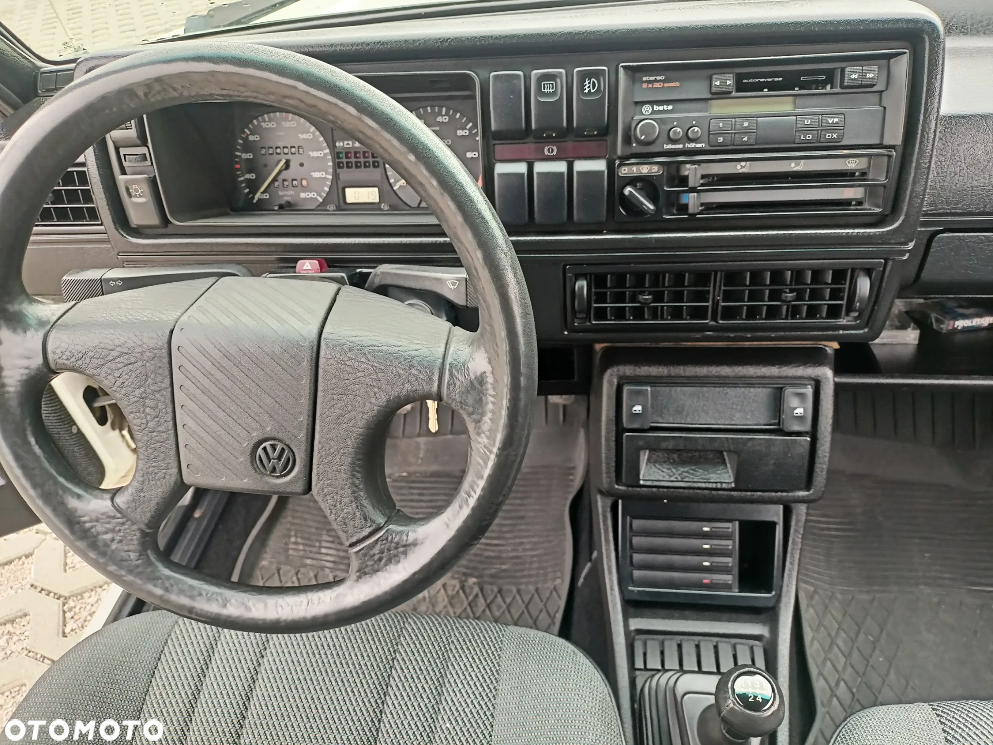 Volkswagen Golf 1.6 CL - 33