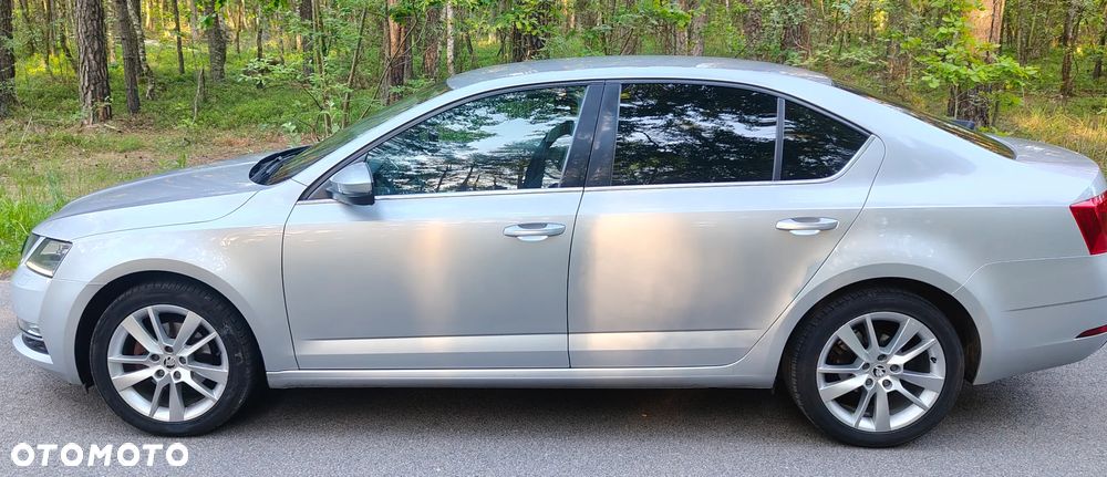 Skoda Octavia 2.0 TDI Style DSG - 6