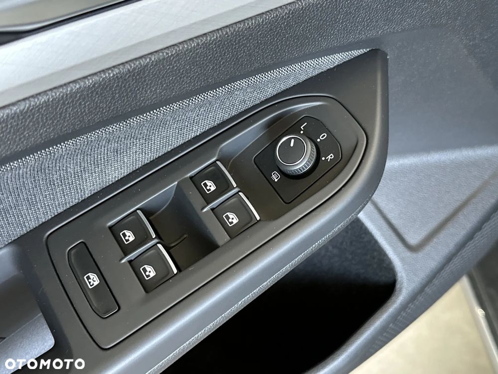 Volkswagen Golf 2.0 TDI Life - 11