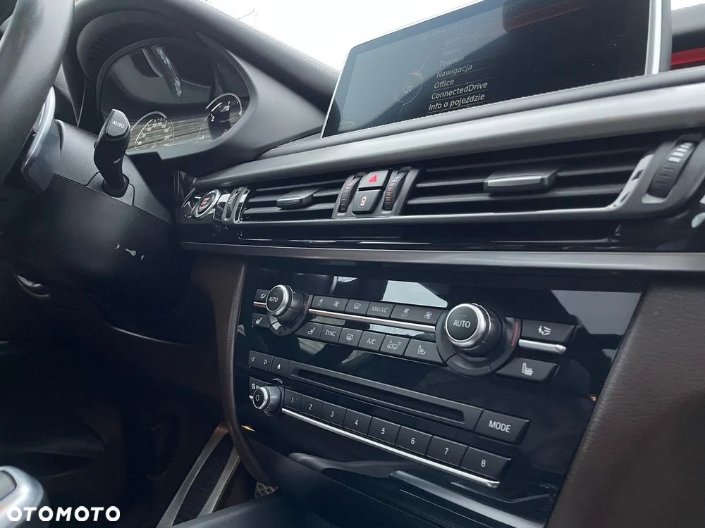 BMW X5 M M50d - 24
