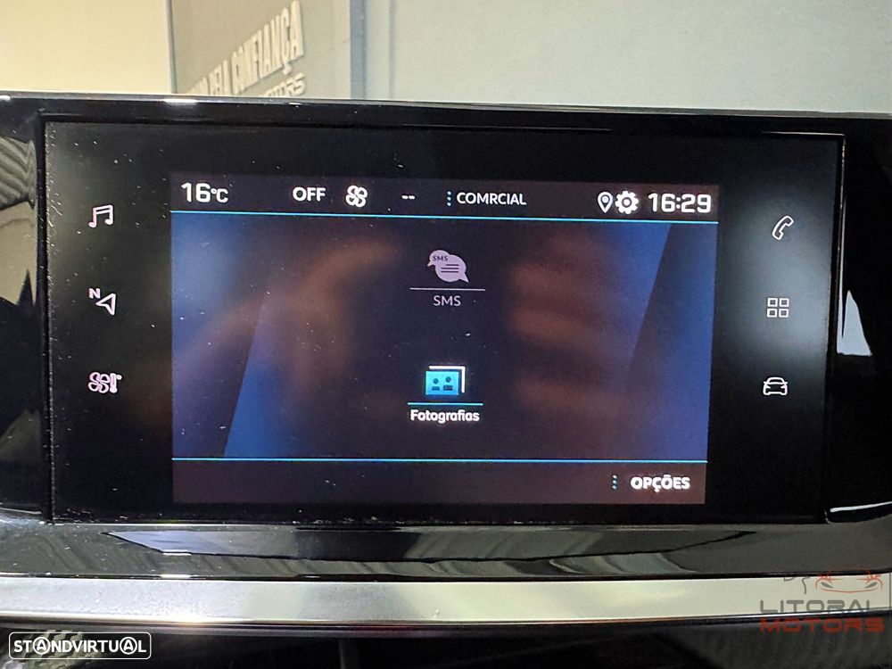 Peugeot 2008 1.2 PureTech Allure Pack - 31