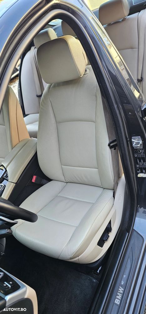 BMW Seria 5 520d Aut. Luxury Line - 10