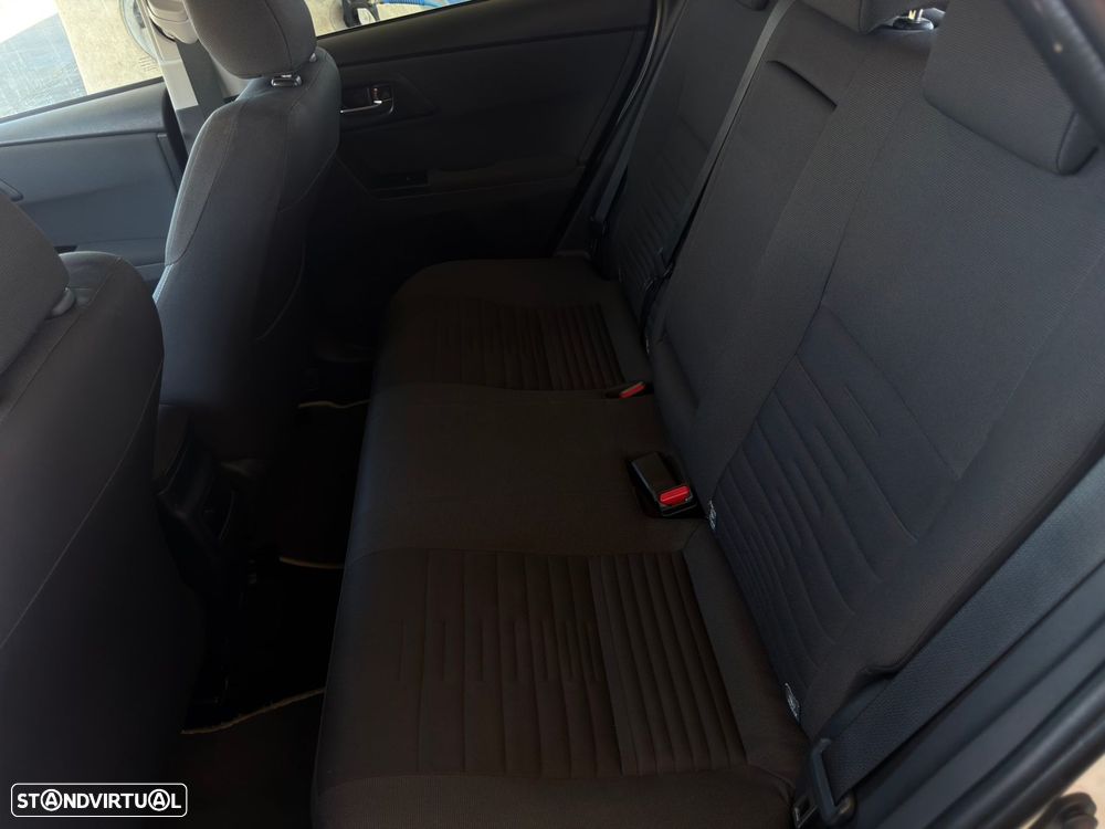 Toyota Auris Touring Sports 1.8 HSD Exclusive - 15