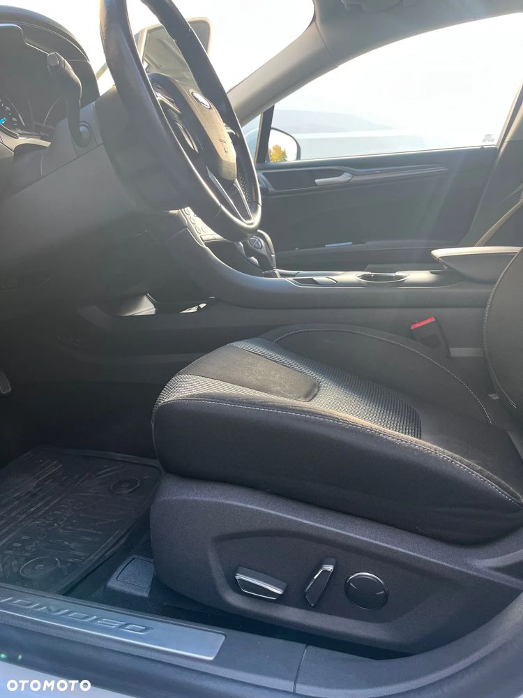Ford Mondeo - 16