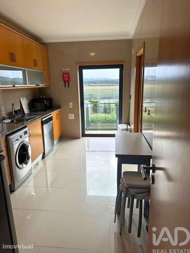 Apartamento T2 em São Martinho do Porto de 93,00 m2 - Grande imagem: 3/20