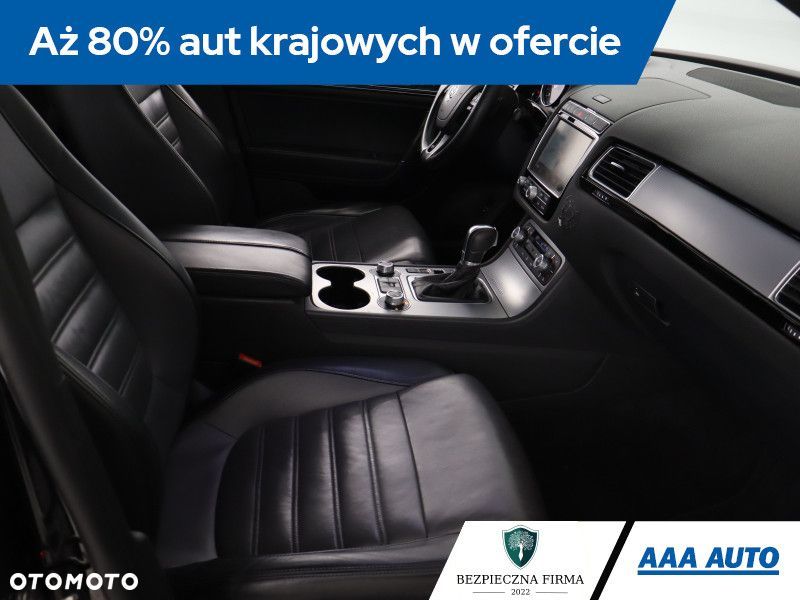 Volkswagen Touareg - 11