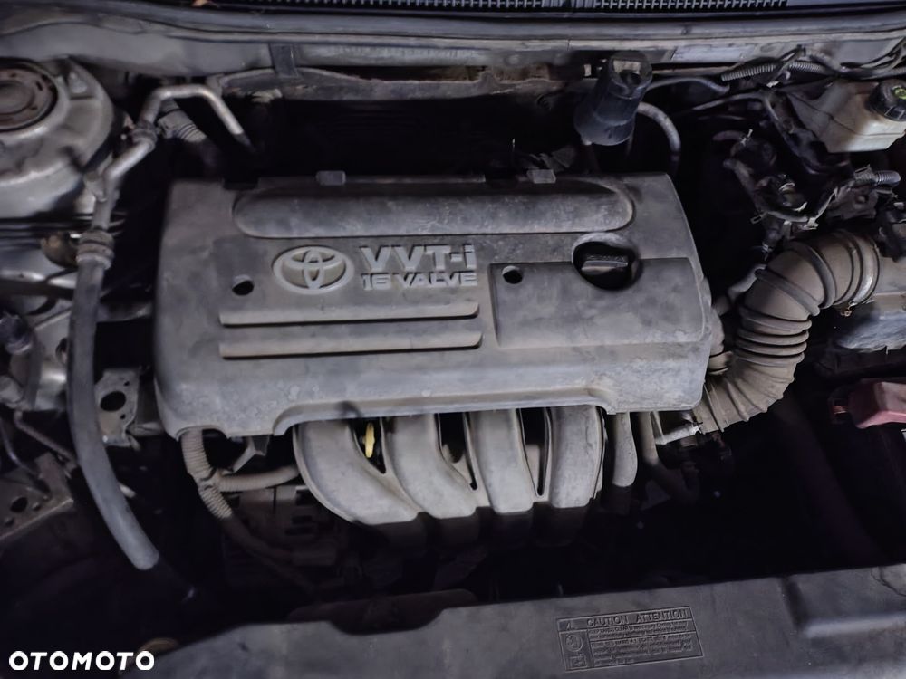 Toyota Corolla 1.6 VVT-i Sol - 13