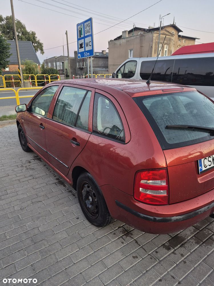 Skoda Fabia - 6