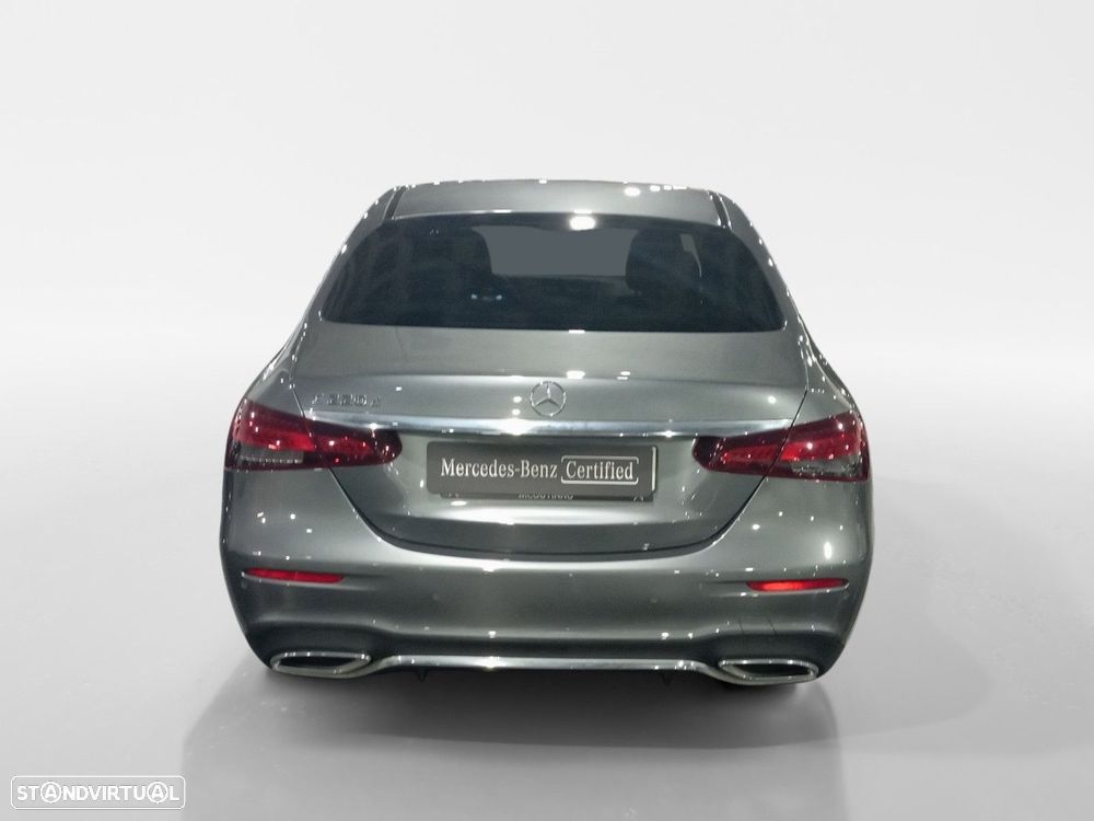 Mercedes-Benz E 220 d AMG Line - 4