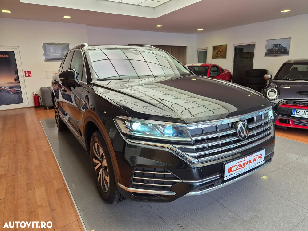 Volkswagen Touareg V6 TDI 4MOTION Elegance - 4