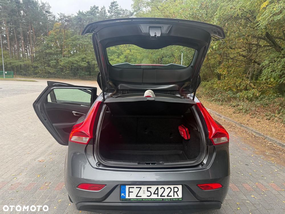 Volvo V40 - 9
