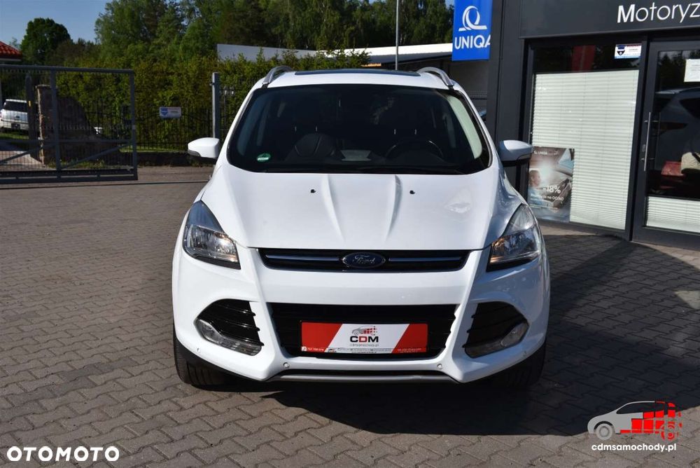 Ford Kuga 1.5 EcoBoost 2x4 Titanium - 5
