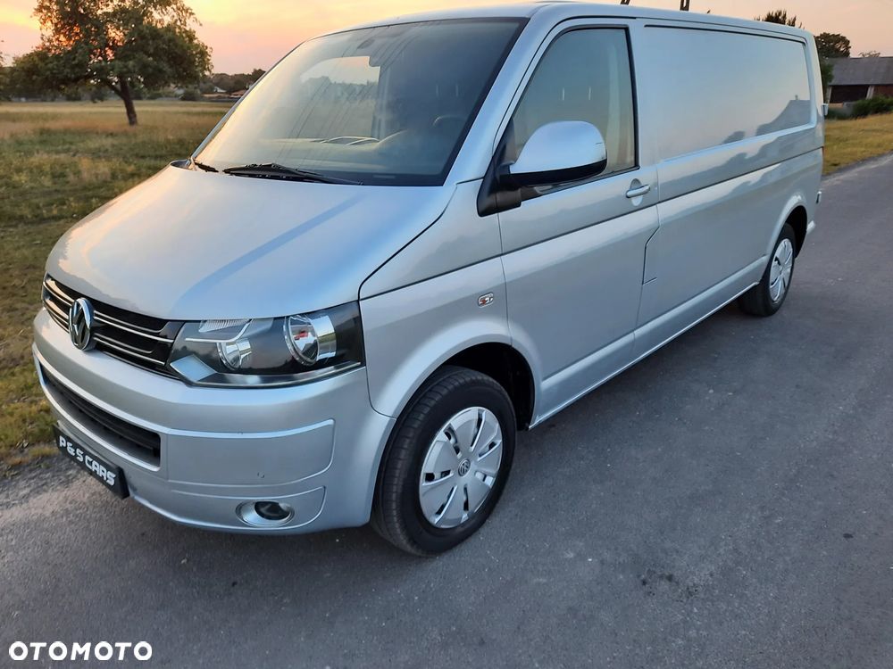 Volkswagen Transporter - 1