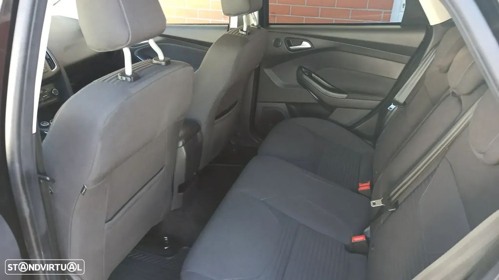 Ford Focus 1.5 TDCi Titanium - 12