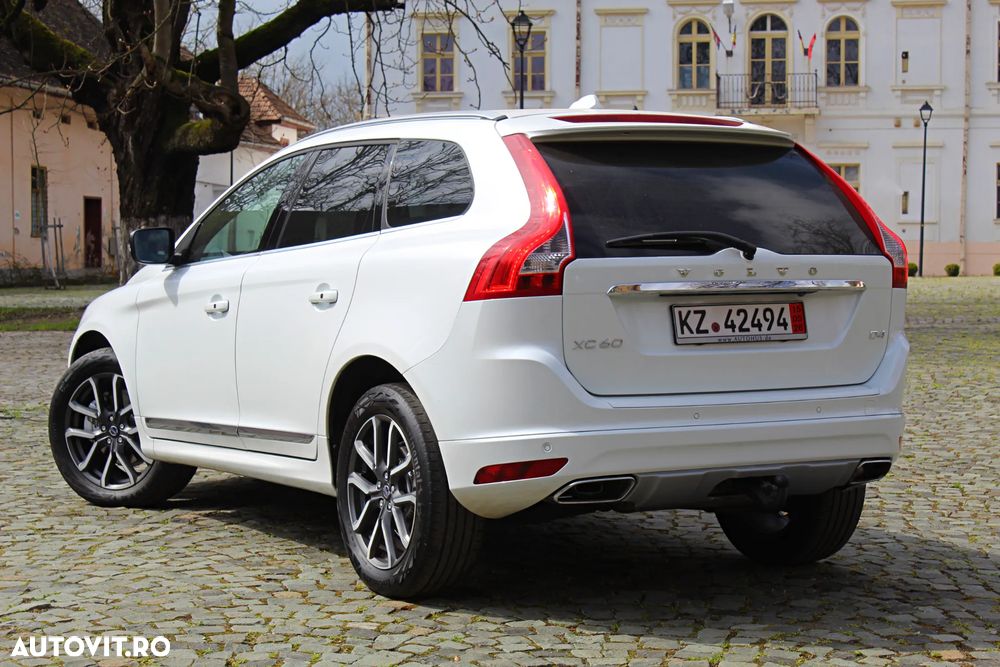 Volvo XC 60 D4 Geartronic Summum - 5