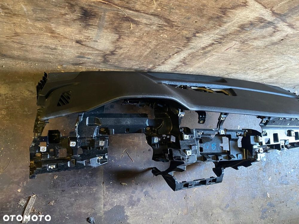 konsola poduszka pasażera audi q8 - 1