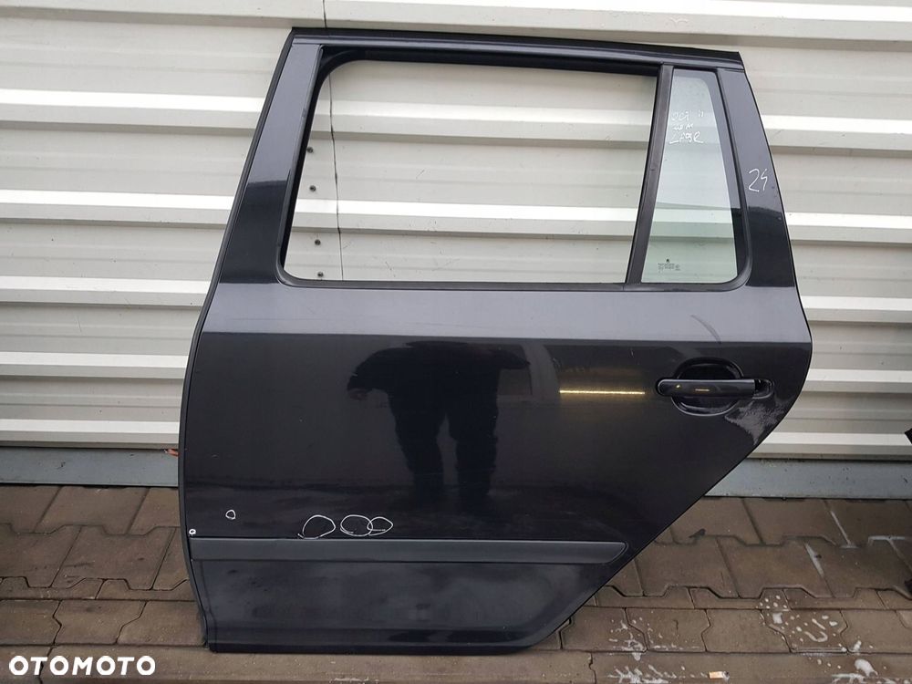 SKODA OCTAVIA 2 II LIFT 08-12r KOMBI DRZWI LEWE TYŁ TYLNE LF9R - 1