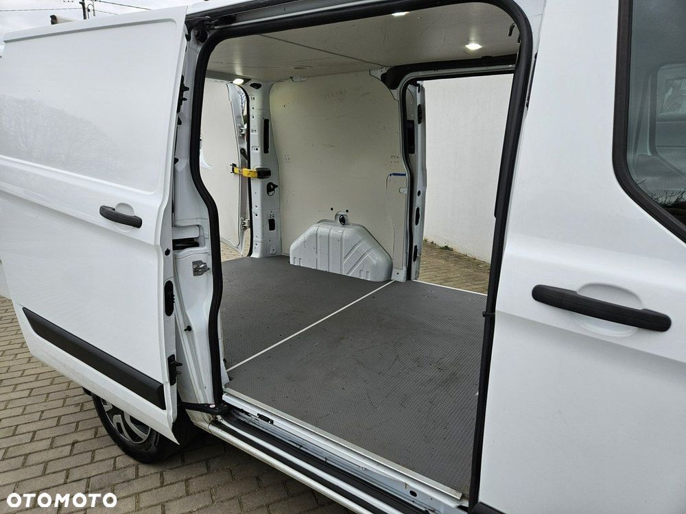 Ford Transit Custom - 29