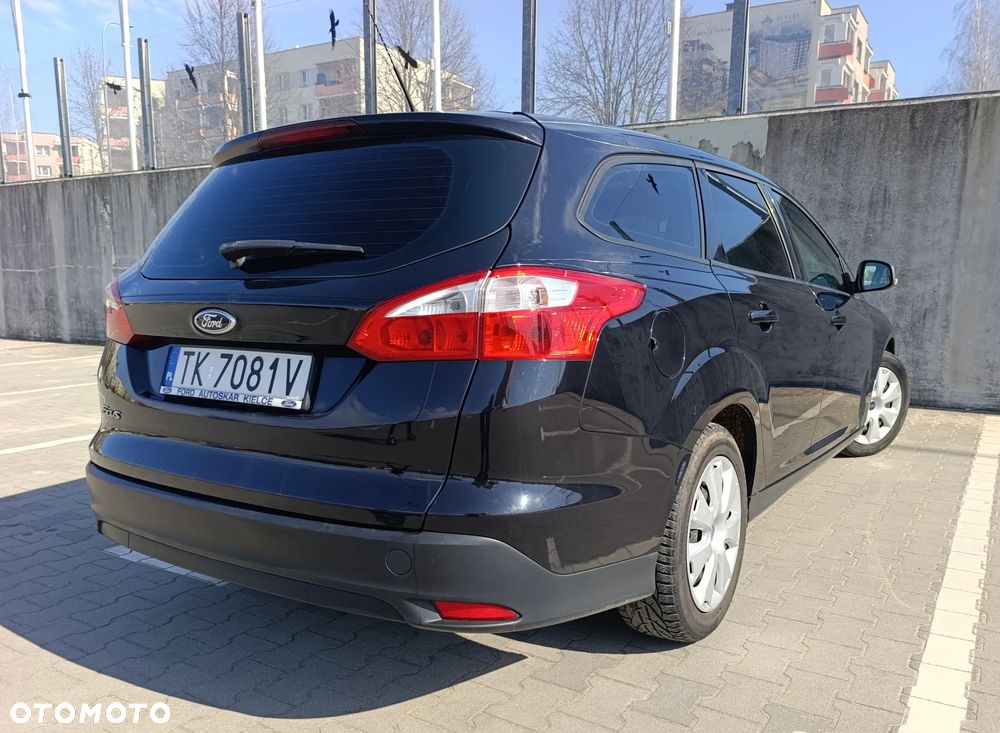 Ford Focus 1.6 TDCi DPF Ambiente - 9