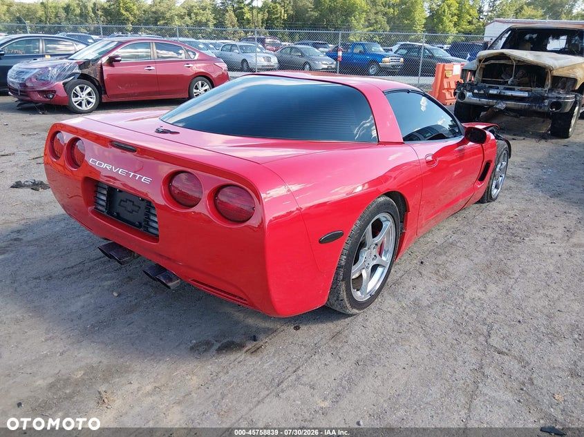 Chevrolet Corvette - 3