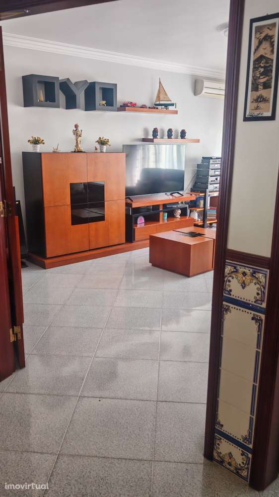 T2 Baixa da Banheira - Grande imagem: 3/26