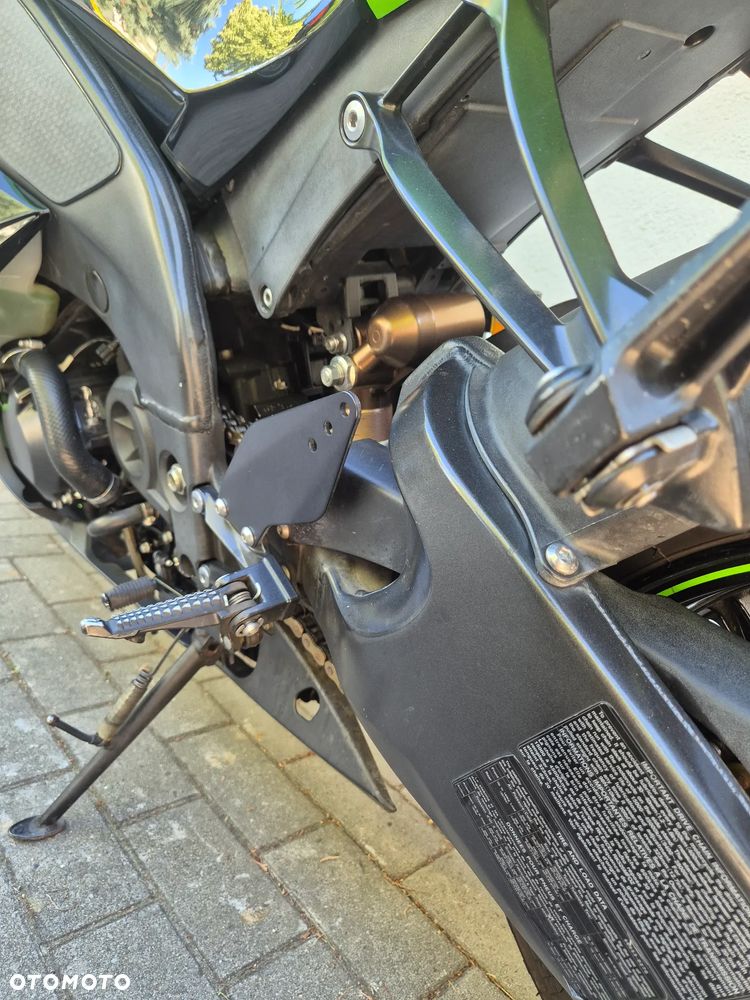 Kawasaki ZX - 16