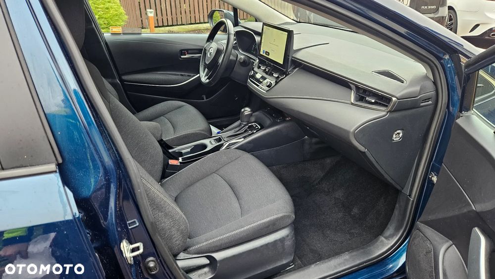 Toyota Corolla 1.8 Hybrid Style - 17